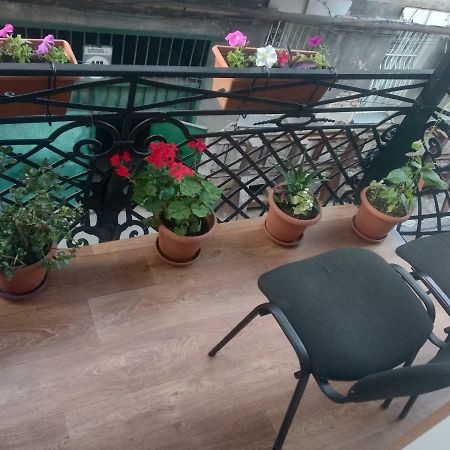 Appartamento Emi&Mari Tbilisi Esterno foto